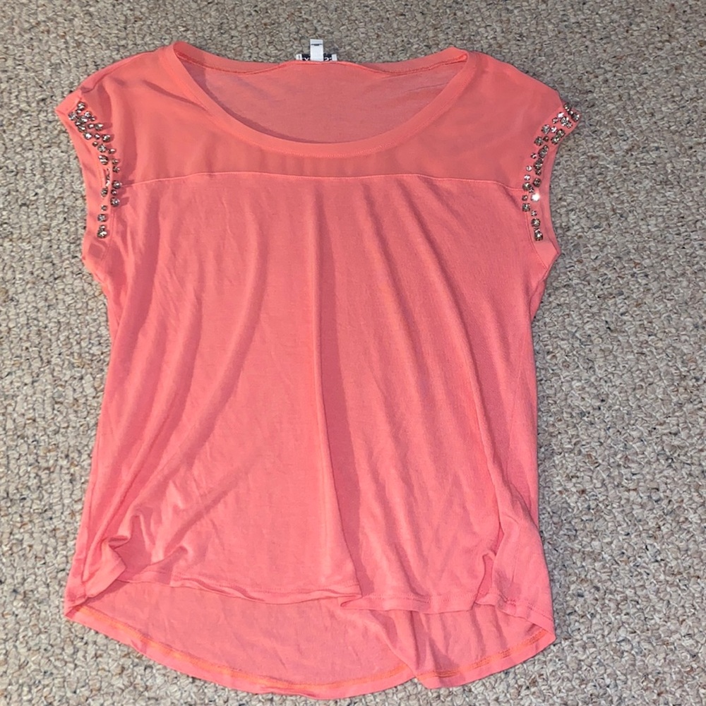 Express shirt with jeweled sleeves